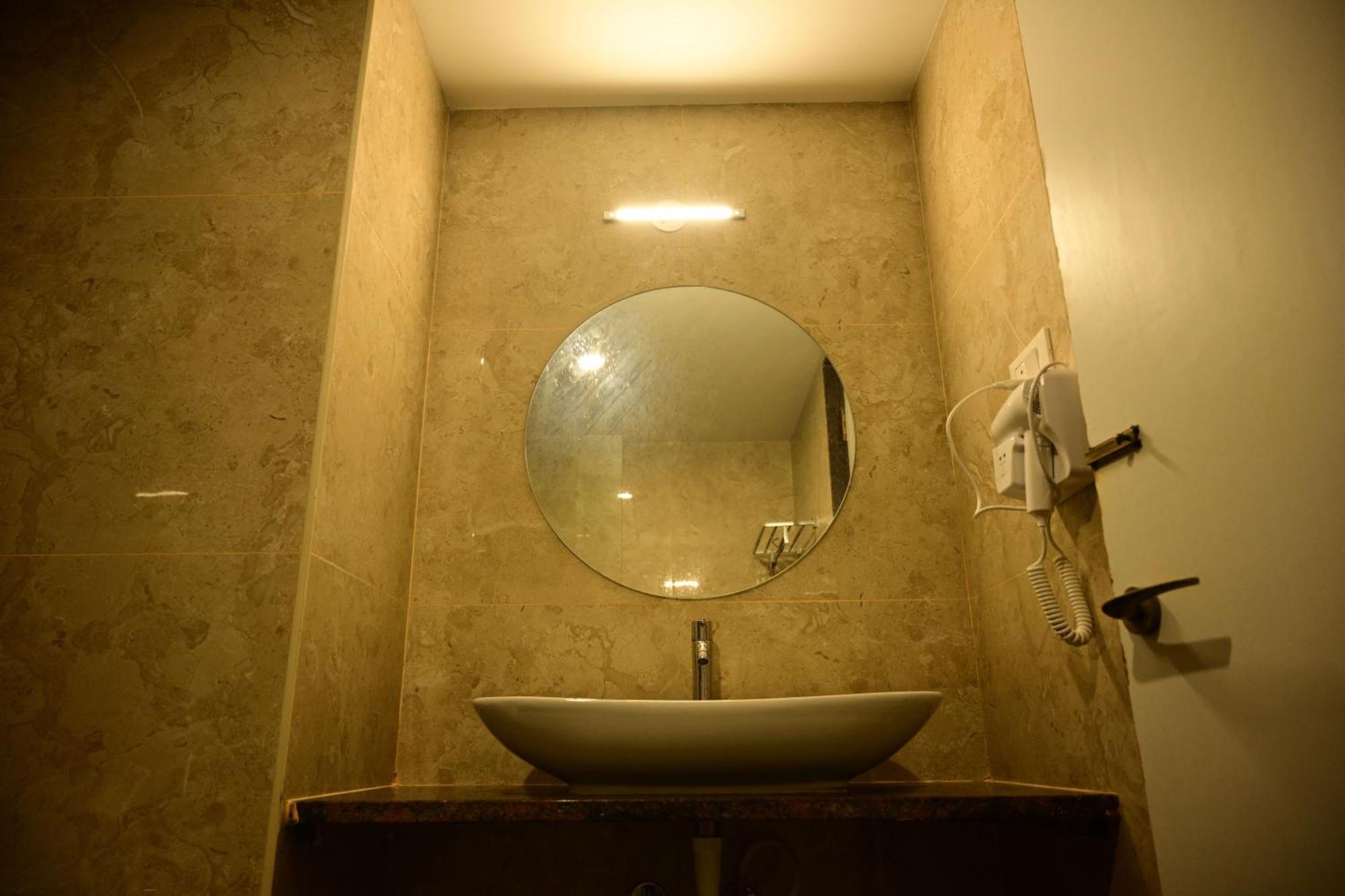 Hotel Dwaraka Kaglipur Kültér fotó